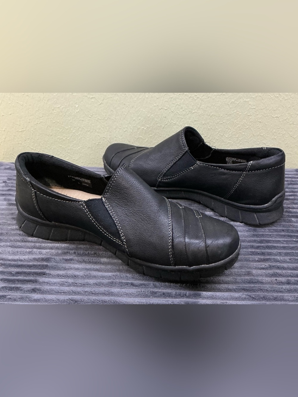 Earth Origins Naya Black Leather Flats Comfort Loafer Gorpcore Granolachic Sz 10 - Picture 5 of 10